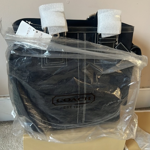 COACH SIGNATURE TOTE BRAND NEW AUTHENTIC 11x12 - Picture 13 of 13